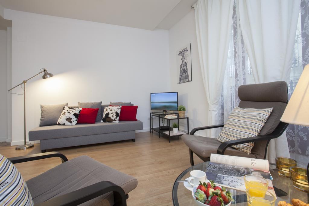 Singularstays Plaza Redonda فالنسيا الغرفة الصورة