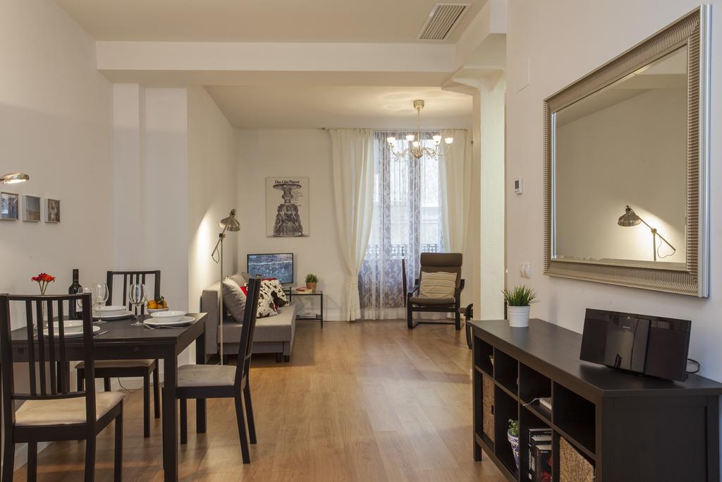 Singularstays Plaza Redonda فالنسيا الغرفة الصورة