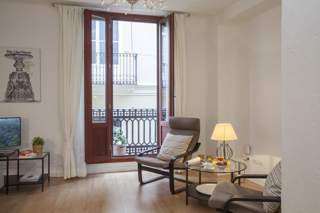 Singularstays Plaza Redonda فالنسيا الغرفة الصورة