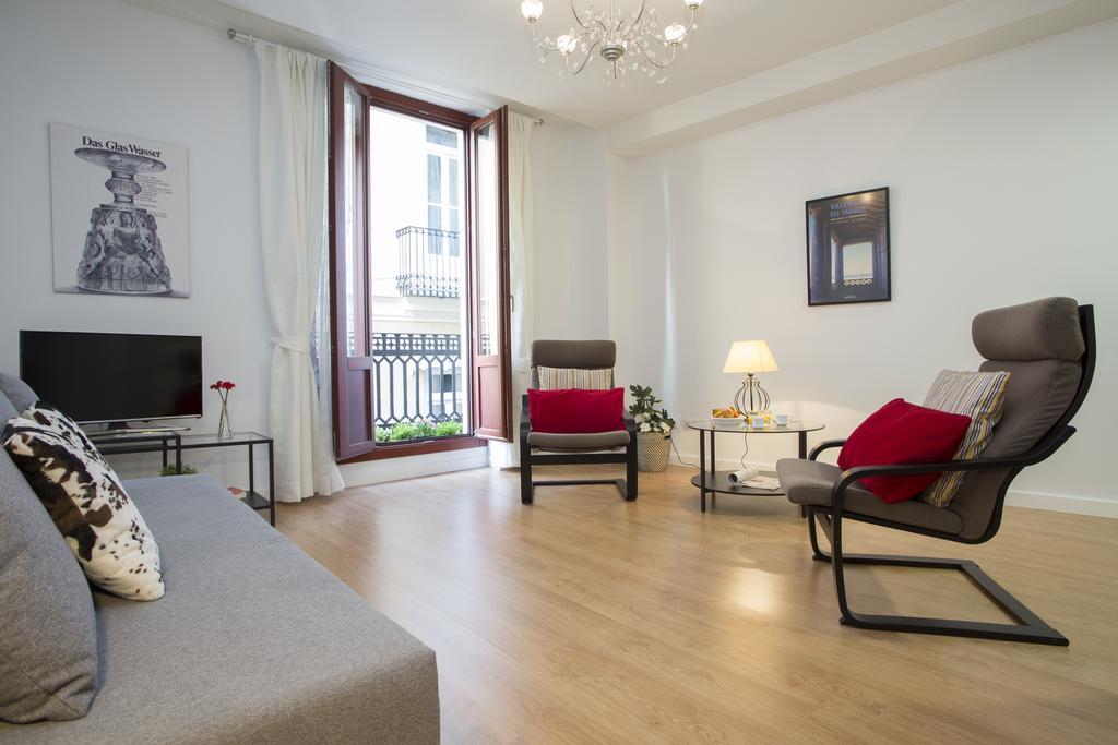 Singularstays Plaza Redonda فالنسيا الغرفة الصورة
