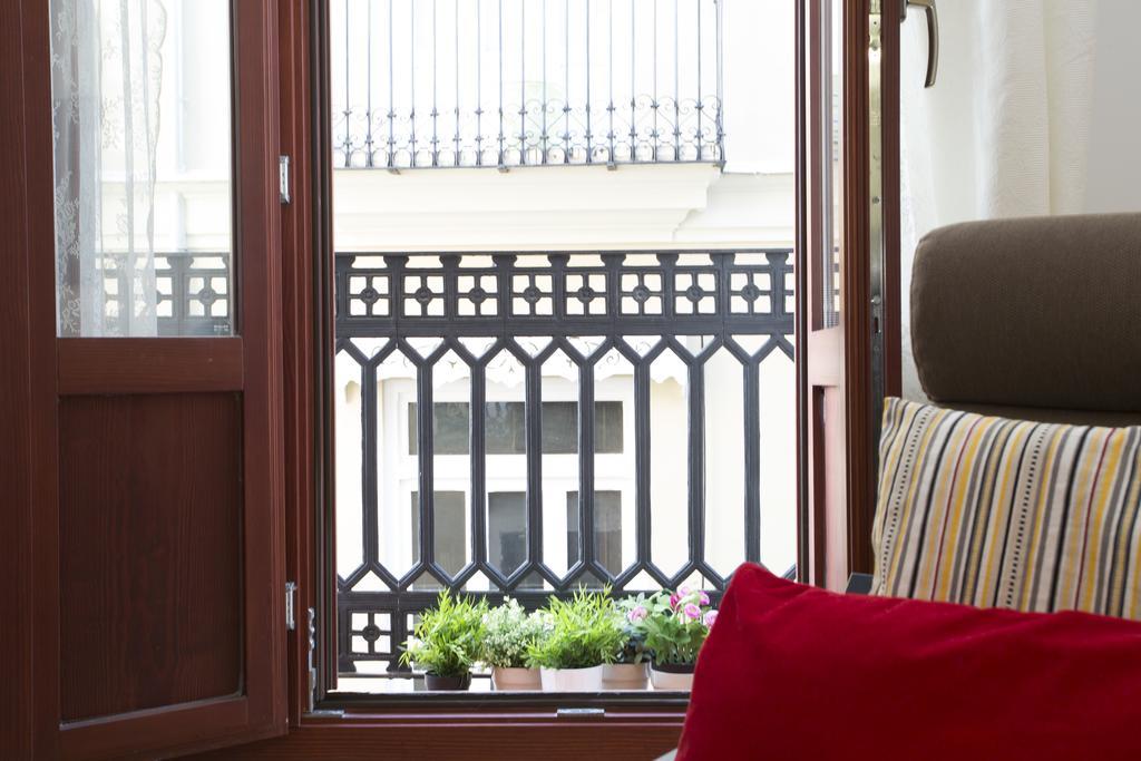 Singularstays Plaza Redonda فالنسيا الغرفة الصورة