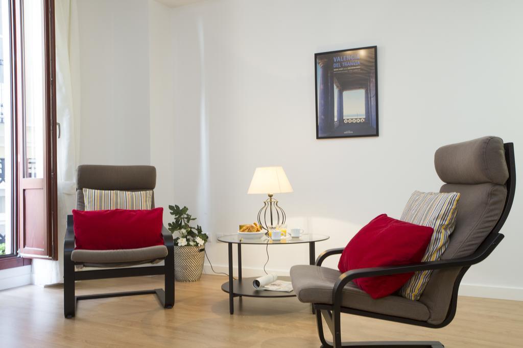 Singularstays Plaza Redonda فالنسيا الغرفة الصورة